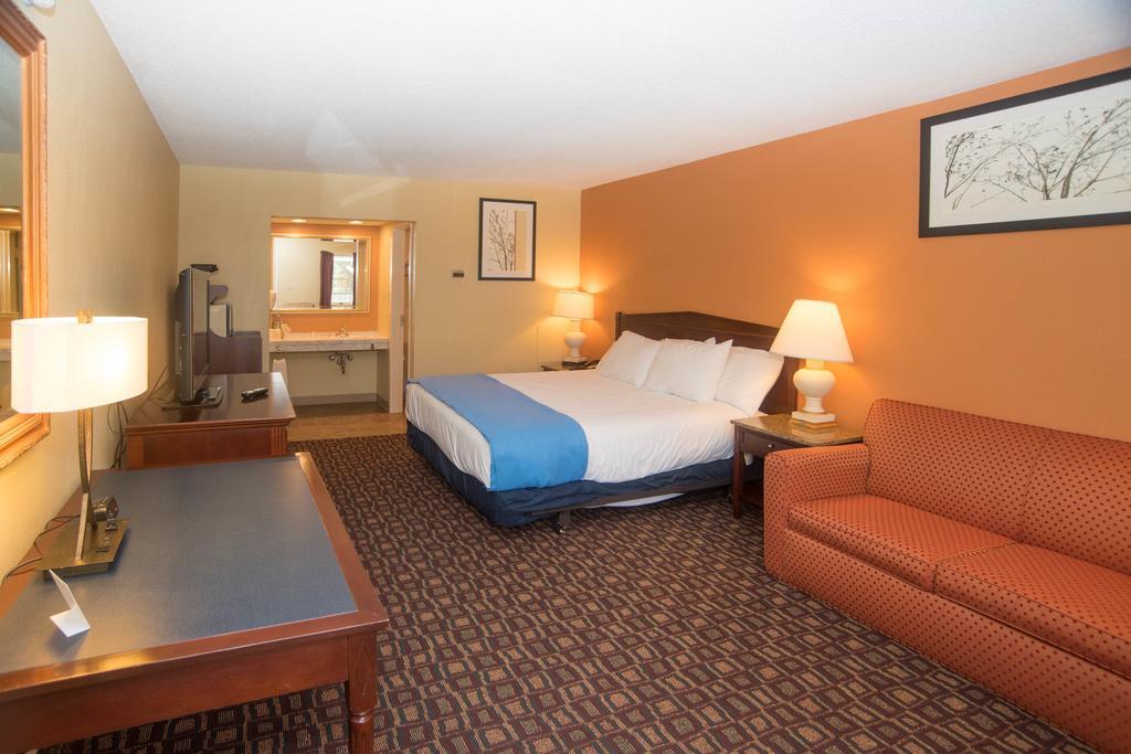 Colonnade Inn Lyndonville Dış mekan fotoğraf